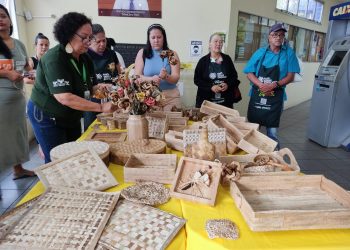 Anchieta:  Prefeitura oferece de curso de artesanato em fibra da bananeira para usuários do CRAS