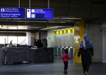 Brasil: Aeroporto de Guarulhos tem mais de de cem afegãos acampados  em suas instalações