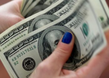 Brasil: Dólar cai para R$ 5,14 e atinge menor valor em um mês