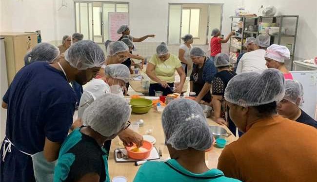 Itapemirim: Sucesso total no curso de massas do Qualificar-ES