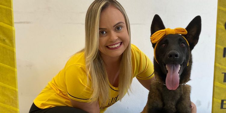 Marataízes: K9 Luna da GCM faz atendimentos em Clínica de Saúde Mental