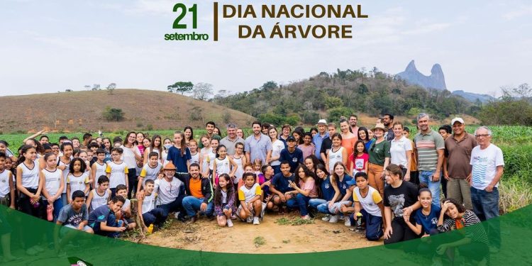 Rio Novo do Sul: Prefeitura planta mais de 200 mudas de espécies nativas em comemoração ao dia da Árvore