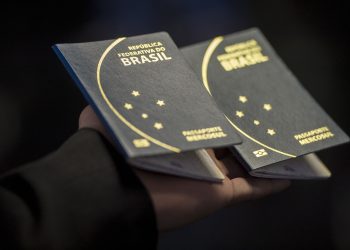 Brasil: Polícia Federal suspende confecção de novos passaportes a partir de hoje (19)