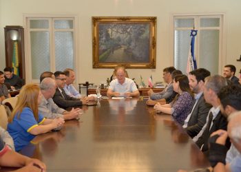 Estado: Governador Casagrande autoriza obras nos parques estaduais da Pedra Azul e Cachoeira da Fumaça