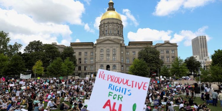 Mundo: Tribunal Superior da Geórgia (EUA) ordena que a lei antiaborto volte a vigorar