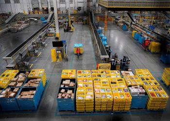 Mundo: Cyber Monday estabelece recorde de vendas com consumidores gastando em brinquedos e eletrônicos