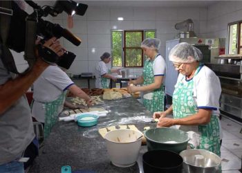 Alfredo Chaves: Mulheres do Vale do Batatal mostram o dia a dia da produção em programa de TV