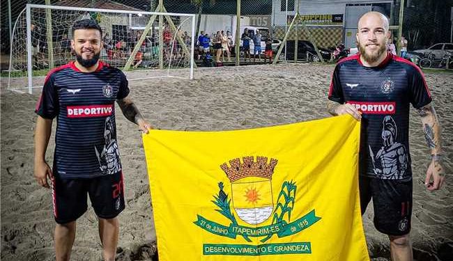Itapemirim: Atletas do município participam de competição de futevôlei no Rio