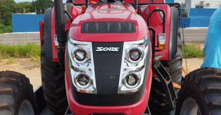 Anchieta: Prefeitura adquire trator agrícola e outros equipamentos para o meio rural