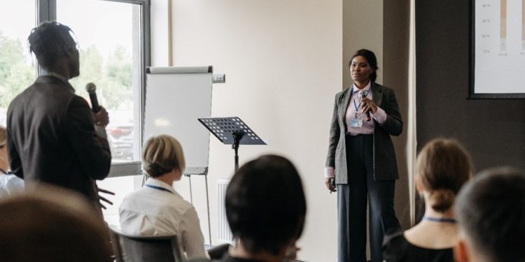 Estado: Fapes abre edital de participação em eventos técnico-científicos