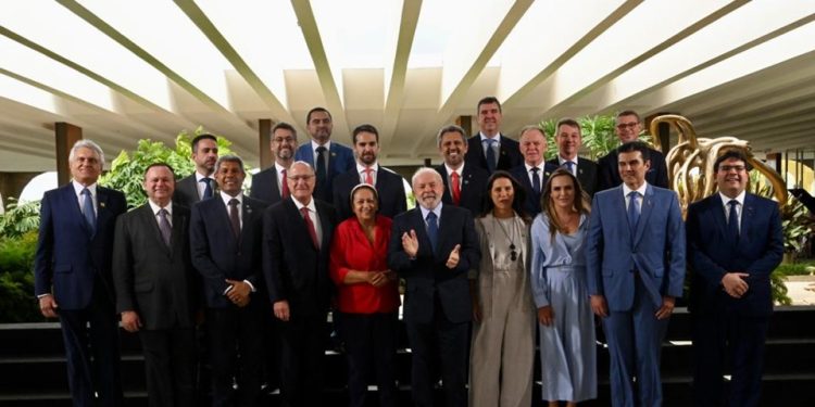 Estado: Casagrande defende pautas prioritárias para o Espírito Santo em reunião com o presidente da República