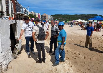 Guarapari: Prefeitura e Cesan fazem visita técnica na Praia do Morro