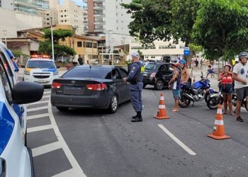Polícia: Em 24 horas BPTran recaptura foragido, recupera veículo furtado, apreende simulacro de arma e moto adulterada