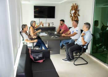 Piúma: Prefeito e Adeturci se reúnem para discutir fortalecimento do turismo