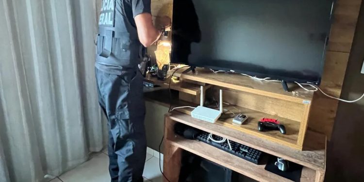 Polícia: PF faz operação no ES contra grupo de tráfico internacional de drogas