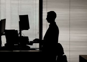 Mundo: Empregadores do Reino Unido aprovam semana de quatro dias