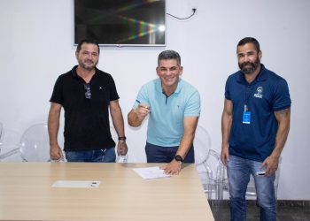 Piúma: “Clube de Vantagens” valoriza o servidor e fomenta a economia local