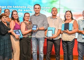 Vitória: Agentes de Saúde de Vitória recebem tablet para otimizar atendimento à população