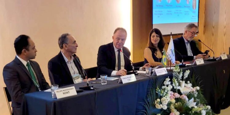 Estado: Casagrande discute estratégias para o avanço da política climática no Brasil
