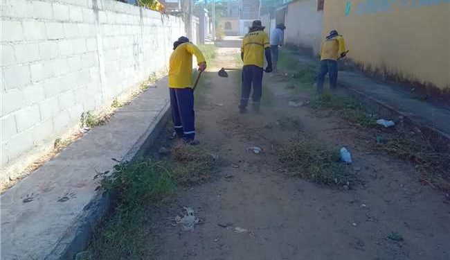 Itapemirim: Itaipava recebe serviços de Capina e Limpeza