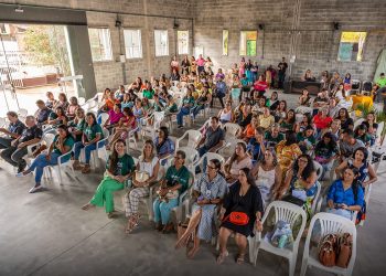 Marataízes: Educação premia programas de 2022 e apresenta projetos para este ano