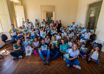 Marataízes: Estudantes participam de ação de conscientização sobre o Dia Mundial da Água