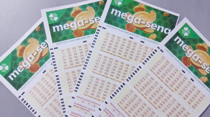 Brasil: Mega-Sena acumula e deve pagar R$ 16 milhões no próximo concurso