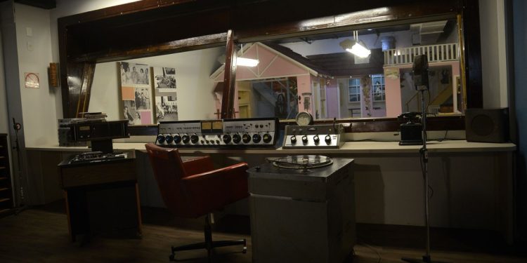 Brasil: Rádio Nacional em exposição no Museu da Imagem e do Som