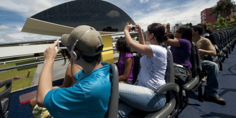 Turismo: confirma atividade turística como importante indutora da economia brasileira