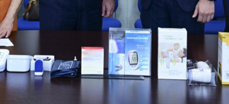 Vitória: Saúde recebe equipamentos apreendidos pela Receita federal