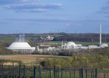Mundo: Alemanha fecha suas últimas três usinas nucleares