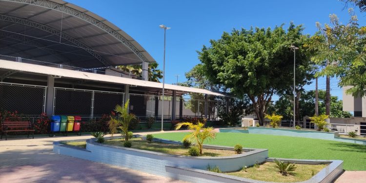 Anchieta: Prefeitura entrega praça e quadra totalmente reformadas em Morro da Penha