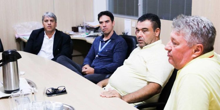 Kennedy: Municípios do litoral sul se unem para cooperação técnica na Iluminação Pública