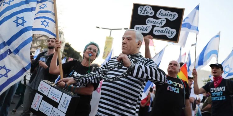 Mundo: Manifestantes vão às ruas de Israel contra reforma do Judiciário
