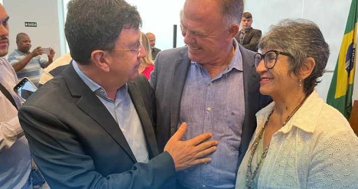 Itapemirim: Governador assina o repasse para o restauro da Igreja Matriz