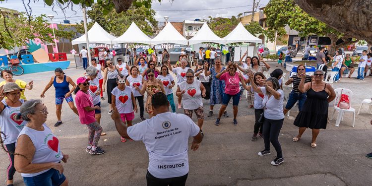 Marataízes: Comemoração do Dia Mundial da Saúde na Praça da Barra