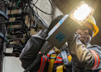 Vitória: Bairros recebem novas luminárias