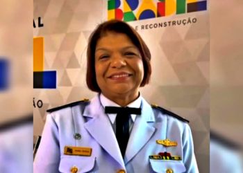 Brasil: Médica da Marinha se torna primeira almirante negra da história