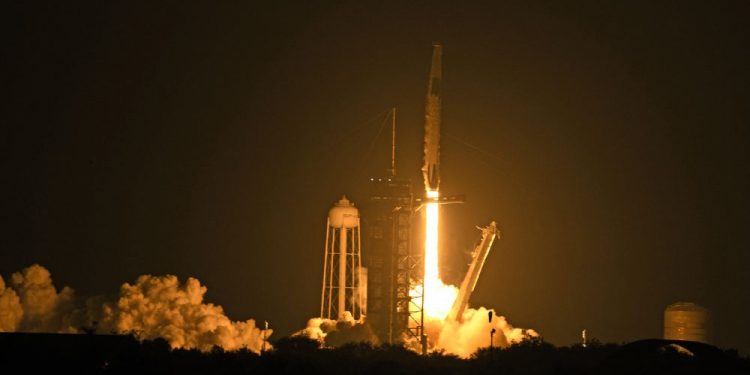 Mundo: SpaceX lançará o foguete mais poderoso da história