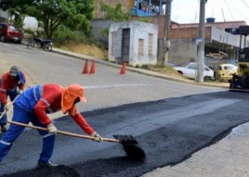Kennedy: Prefeitura retoma obras de recapeamento na Sede