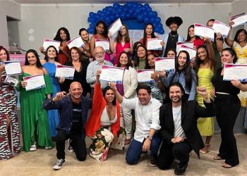 Alfredo Chaves: Prefeitura realiza formatura dos cursos presenciais do QualificarES