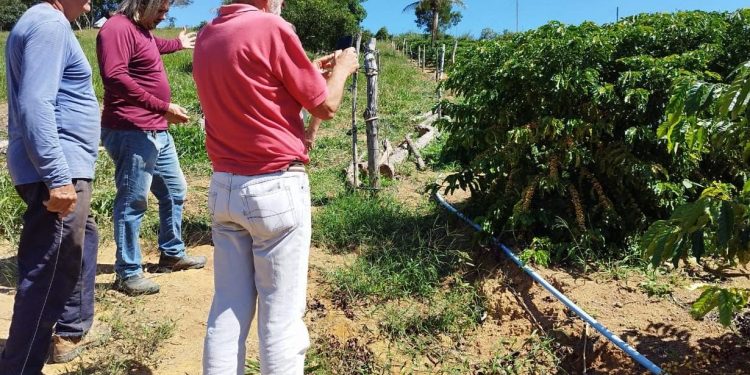 Anchieta: Agricultura visita propriedades rurais com foco na sustentabilidade