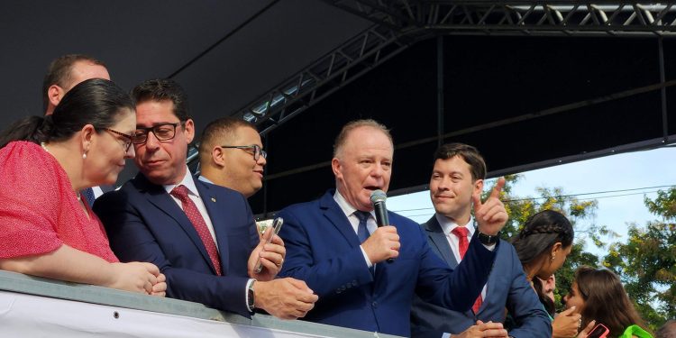 Estado: Governador participa do aniversário de 488 anos de Vila Velha