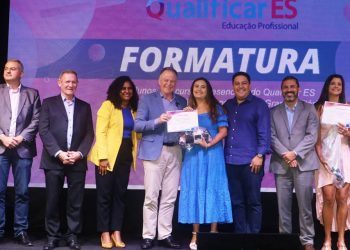 Estado: Governador participa de formatura de alunos do Qualificar ES na Região Metropolitana