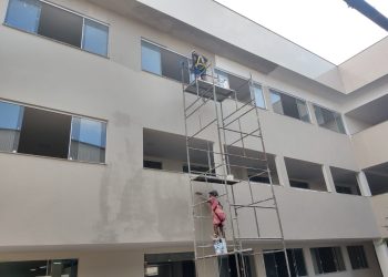 Guarapari: Obras nas escolas Presidente Costa e Silva e Village do sol continuam