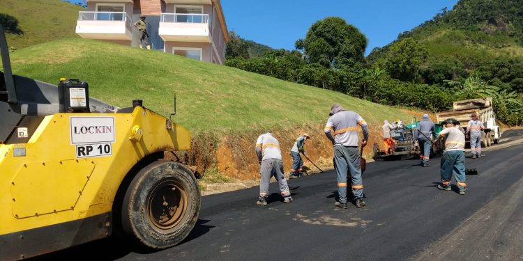 Guarapari: Pavimentação asfáltica em estradas do interior