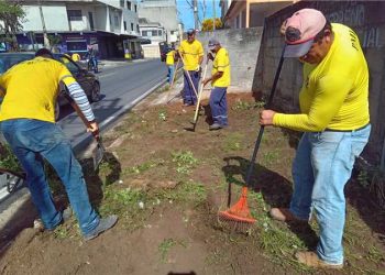 Itpemirim: Prefeitura realiza capina e limpeza em Itaoca