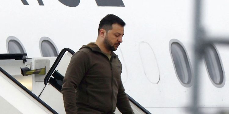 Mundo: Zelensky se junta ao G7 no Japão enquanto democracias miram a Rússia e a China