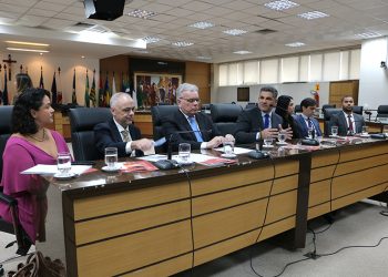 Piúma: Prefeitura e Poder Judiciário assinam termo de adesão do Escritório Social