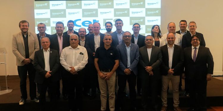 Estado: Governador participa de reinstalação da Câmara Empresarial de Turismo do Espírito Santo